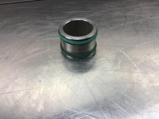 Liebherr Verbindungsstück 10121667 Ersatzteil - Motor-Ersatzteile rent