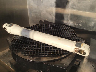 Liebherr Zylinder 9304486 Ersatzteil - Hubzylinder mieten