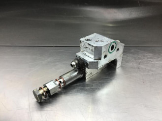 Liebherr Verteiler-Block 10117551 Ersatzteil - Motor-Ersatzteile rent