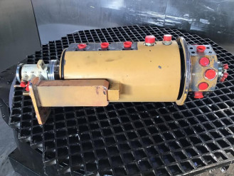 Liebherr Drehbarer Anschluss 9901138 Ersatzteil - Kugellager mieten