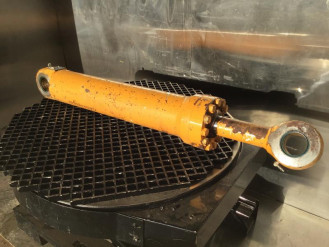 Liebherr Zylinder 9960129 Ersatzteil - Schaufelzylinder mieten