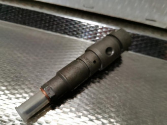 Liebherr Injektor-Düse 9080711 Ersatzteil - Motor-Ersatzteile mieten