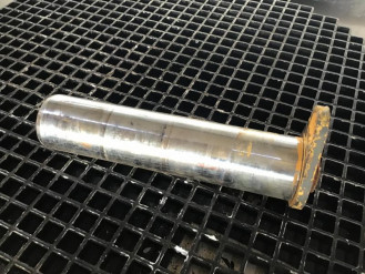 Liebherr Stift 100x430x415 9306077 Ersatzteil - Pin mieten