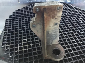 Liebherr Halterung vorne links 10054797 Ersatzteil - Motor-Ersatzteile rent