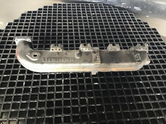 Liebherr Luftansaugrohr 9881252 Ersatzteil - Motor-Ersatzteile rent