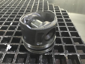 Liebherr Kolben 11123497 Ersatzteil - Motor-Ersatzteile rent