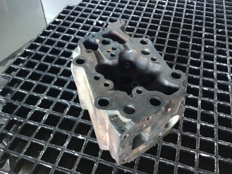 Liebherr Zylinderkopf D9508 10147781 Ersatzteil - Motor-Ersatzteile rent