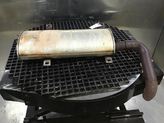 Liebherr Auspuffschalldämpfer 9200632 Ersatzteil - Auspuffanlage mieten