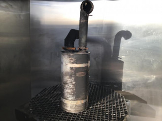 Liebherr Auspuffschalldämpfer 11067792 Ersatzteil - Auspuffanlage mieten