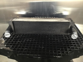Liebherr Ladeluftkühler 10026980 Ersatzteil - Ladeluftkühler rent