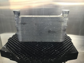 Liebherr Ladeluftkühler 10217419 Ersatzteil - Ladeluftkühler rent