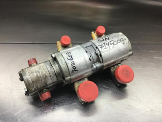 Bosch Triple Gear Pump  7021605 Ersatzteil - Zahnradpumpe mieten