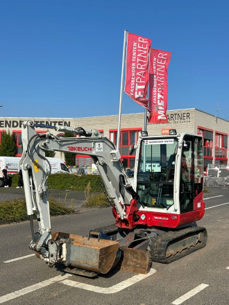 Takeuchi TB 240 V4 Minibagger 4,0 Tonnen 4t Baujahr:2019 mieten