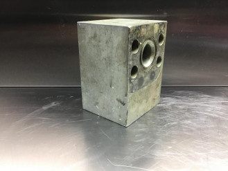 Liebherr Block 9008432 Ersatzteil - Zylinder Teile rent