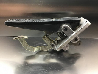 Liebherr Bremspedal 7024466 Ersatzteil - Pedal rent