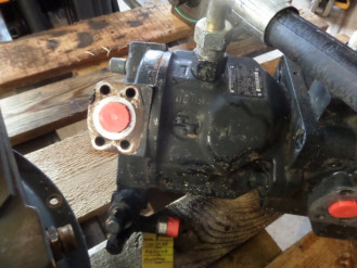 Rexroth A10V045 5716846 Ersatzteil - Zusatzpumpe rent