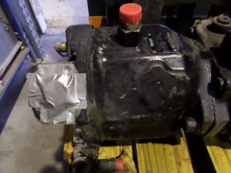 Rexroth A10V071 5716828 Ersatzteil - Zusatzpumpe rent