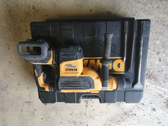 Dewalt Bohrhammer/Schlaghammer Akku 54V DCH 733 mieten