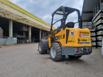 SCHÄFFER Elektrolader 24e mieten