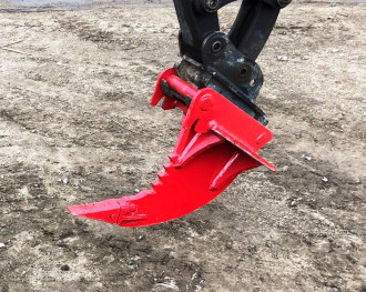 Wurzel Reißzahn miit Krallen mit Schnellwechsler MS01 mieten