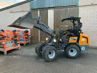 GIANT Kompaktradlader G 2500 X-TRA HD mieten