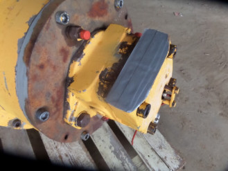 Liebherr FMF165 9274201 Ersatzteil - Drehmotor rent