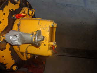 Liebherr FMF165 9274201 Ersatzteil - Drehmotor rent