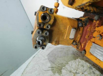 Liebherr LMF045 9265453 Ersatzteil - Drehmotor rent