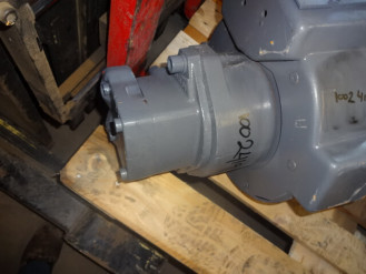 Liebherr FMF045 9267192 Ersatzteil - Drehmotor rent