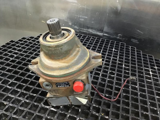 Liebherr FMF100 9273233 Ersatzteil - Drehmotor rent
