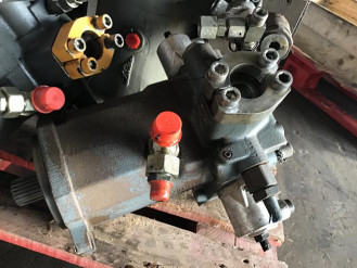 Liebherr HMF075 10007106 Ersatzteil - Drehmotor rent