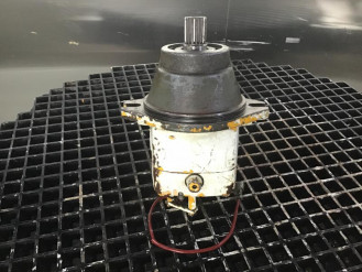 Liebherr FMF100 9273233 Ersatzteil - Drehmotor rent