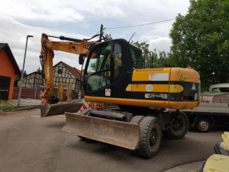 Mobilbagger JCB JS145W rent