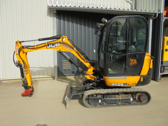 JCB Kompaktbagger 8029 CTS rent