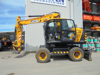 JCB Mobilbagger JS 145 W plus mieten