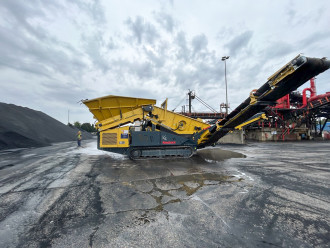 Keestrack K4 Schwerlastsiebanlage rent