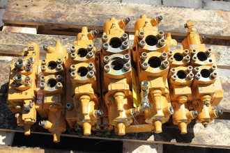 Liebherr R 924 HDSL rent