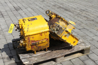 Hanomag D 400 C Lade o. PL Raupe mieten