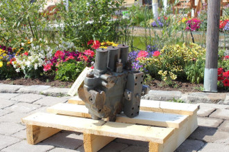 Liebherr LR 621 rent