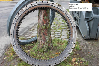 Liebherr R 922 rent