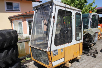 Liebherr A 900 B rent