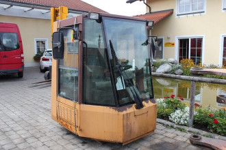 Case 621 rent