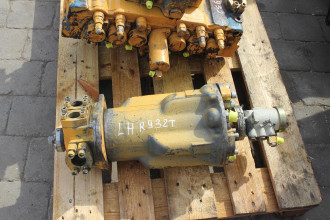 Liebherr R 932 LIT rent