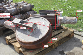 Liebherr R 932 LIT rent