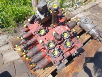 Hyundai Robex 220 LC 9A rent