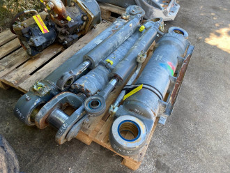 Liebherr L 566 rent
