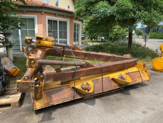 Liebherr PR 722 mieten