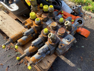 Hitachi ZW 150 rent