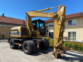 Caterpillar M 312 rent