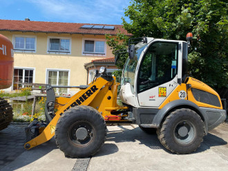 Liebherr L 506 rent